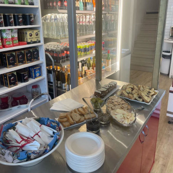 Canapés by MilanMilan at the charity fundraiser