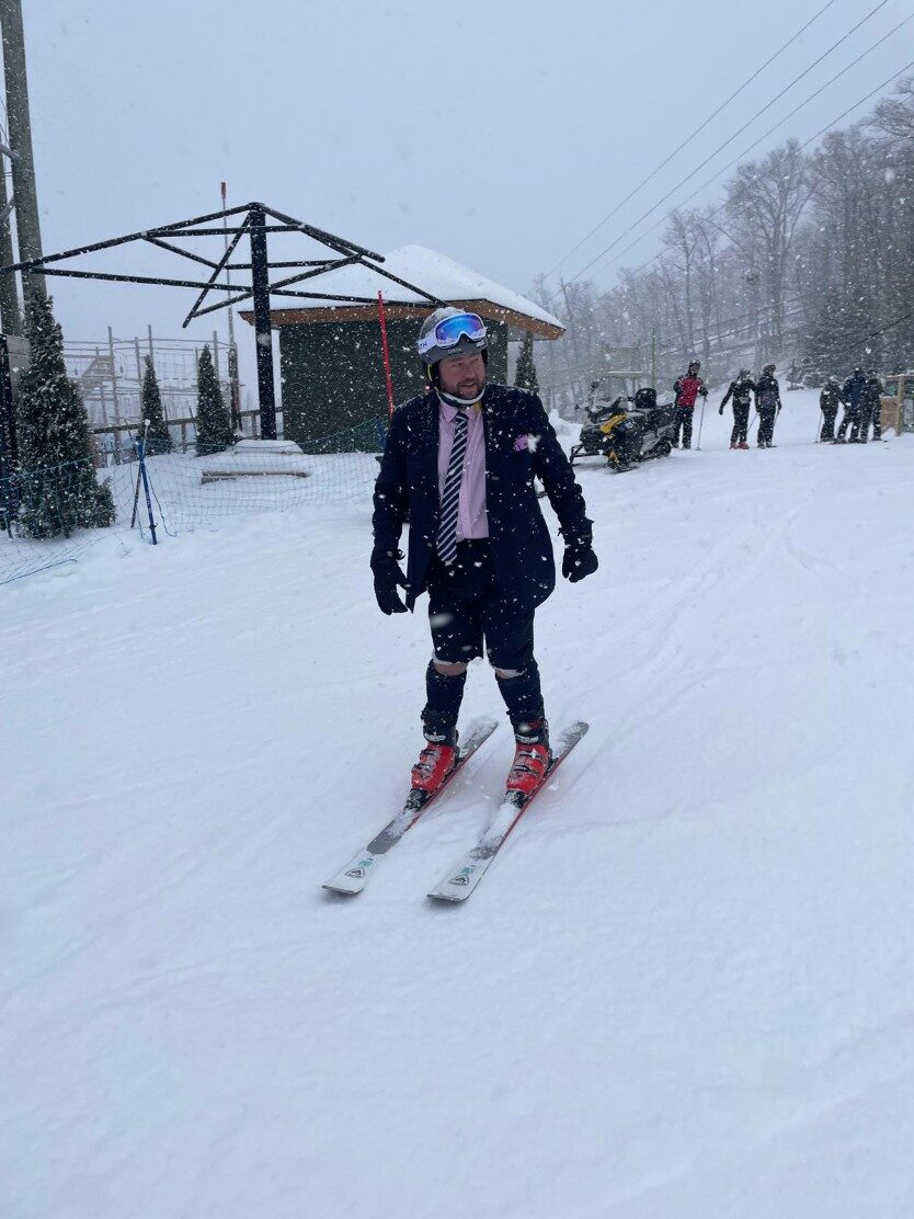 Bermuda Snow member enjoying the snow at Blue Mountain