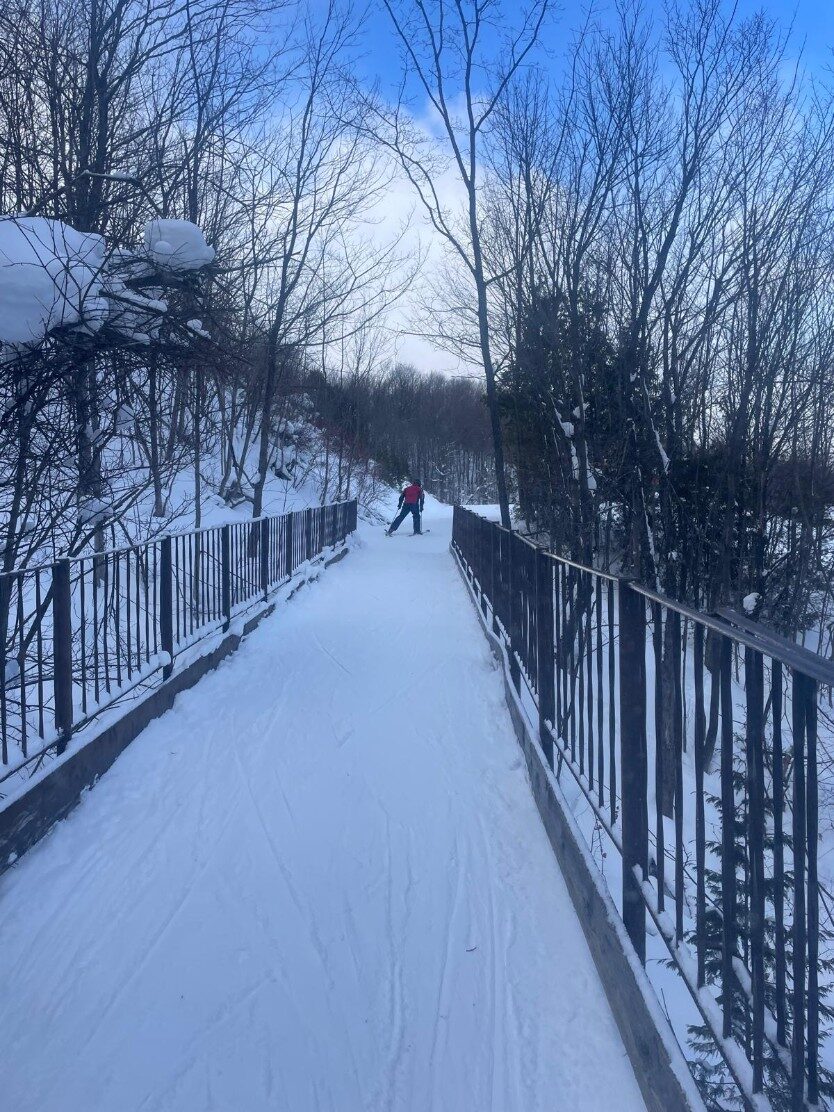 Bermuda Snow members bundled up on the slopes at Blue Mountain